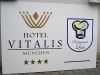 Schild von Hotel Vitalis in MÃ¼nchen